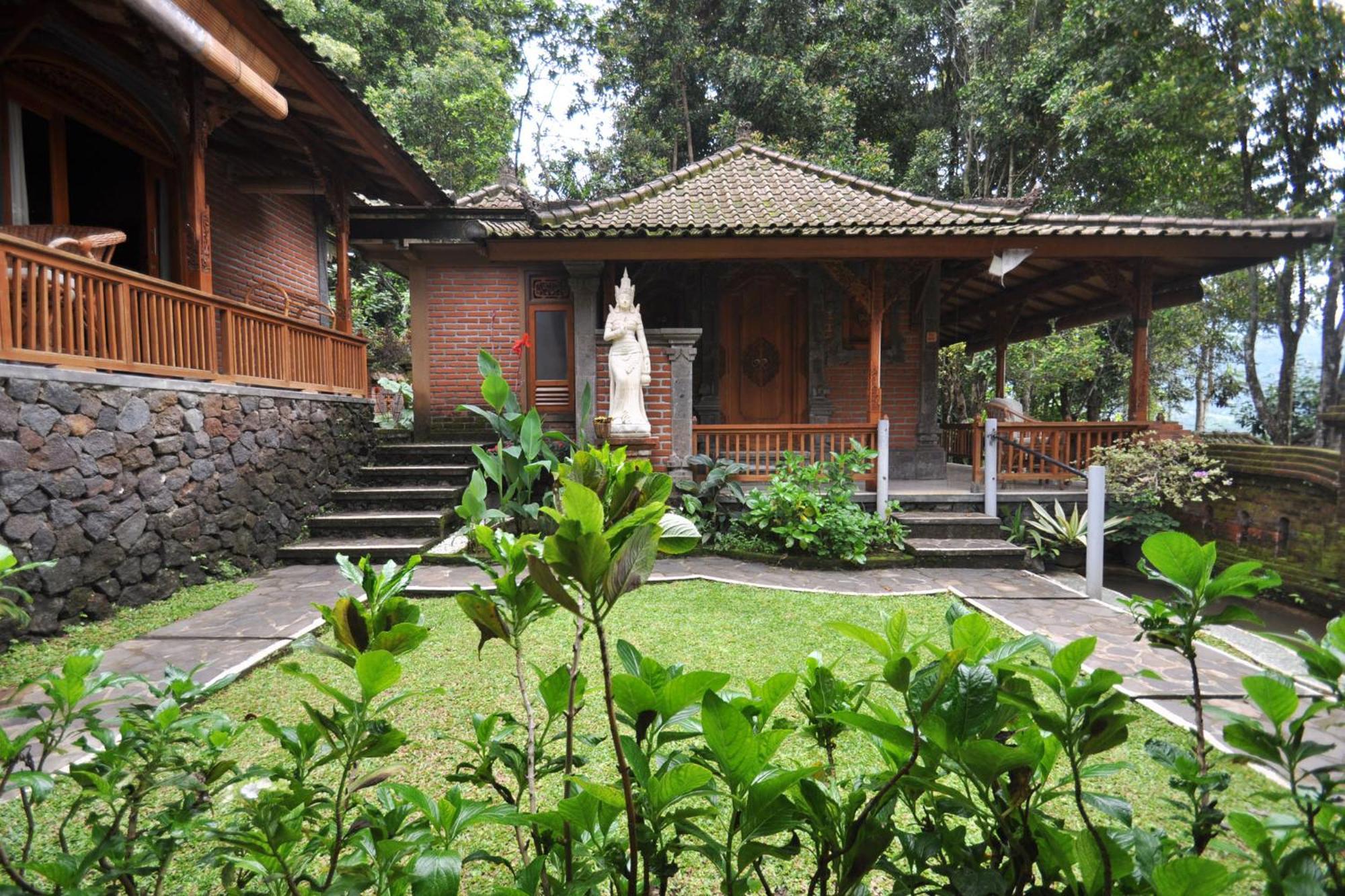 Puri Lumbung Cottages Restaurant & Spa Munduk Exterior photo